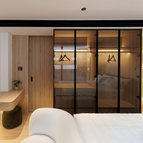 A HOUSE SAIGON: Hanoi Terrace One-Bedroom [LAYOUT 1]