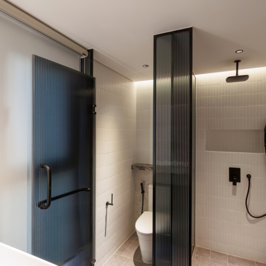 A HOUSE SAIGON: Saigon Executive Suite One-Bedroom [LAYOUT 3]