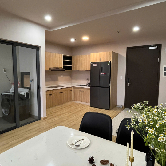 HongHome Compass One: Two-Bedroom [L10.08]